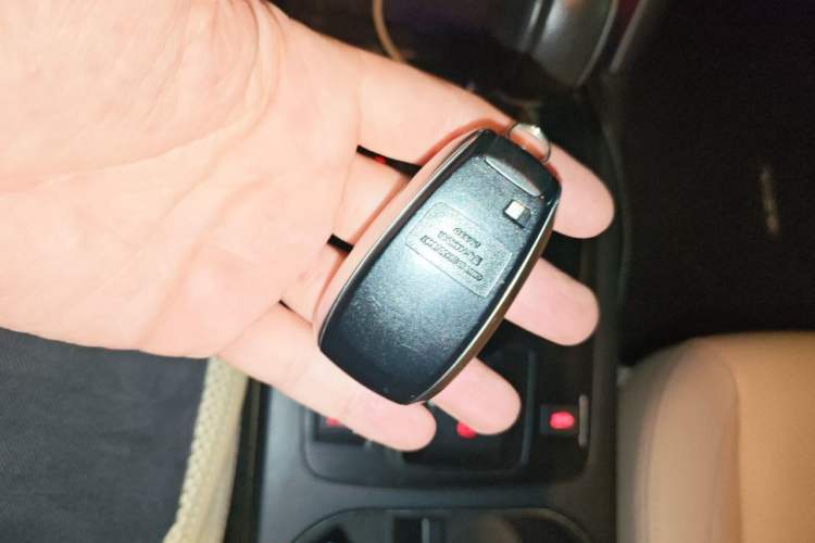 Used Subaru Outback 2015 2.5i Luxury Navigation Edition Vehicle Key