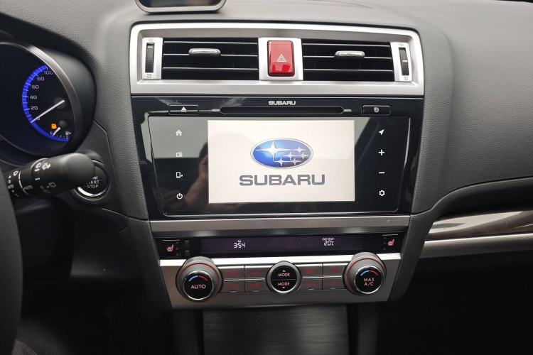 Used Subaru Outback 2015 2.5i Luxury Navigation Edition Audio And AC Panel