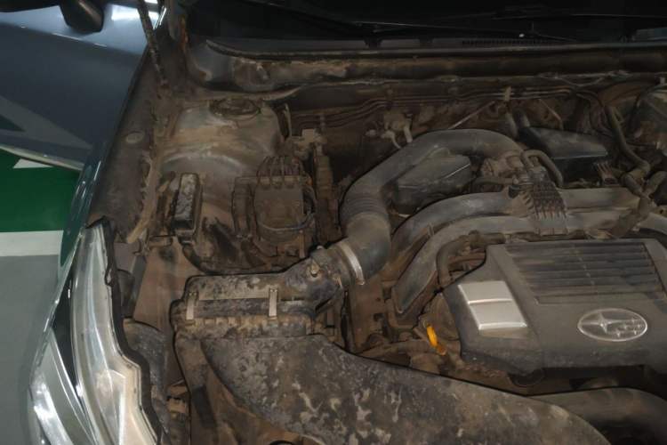 Used Subaru Outback 2015 2.5i Sport Navigation Edition Engine Bay Right