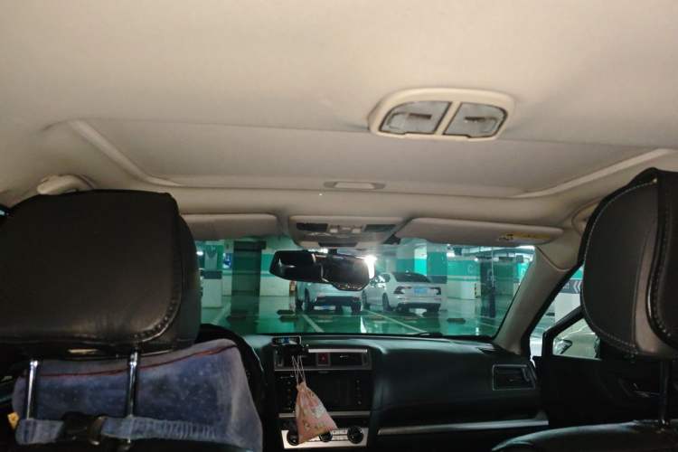 Used Subaru Outback 2015 2.5i Sport Navigation Edition Headliner