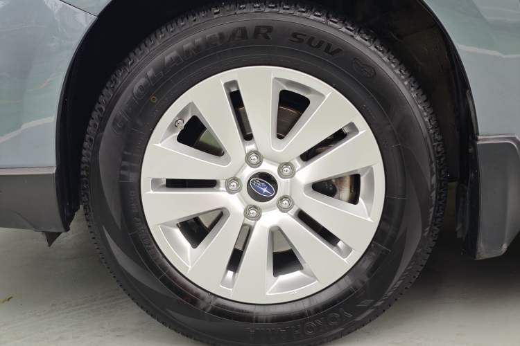 Used Subaru Outback 2015 2.5i Luxury Navigation Edition Interior 10