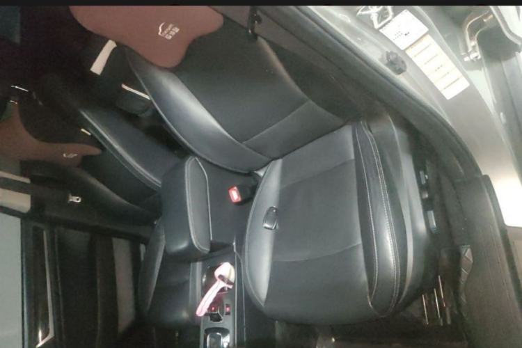 Used Subaru Outback 2015 2.5i Luxury Navigation Edition Interior 3