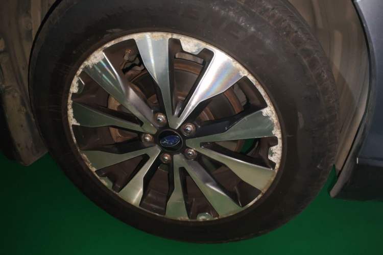 Used Subaru Outback 2015 2.5i Sport Navigation Edition Right Front Wheel Hub