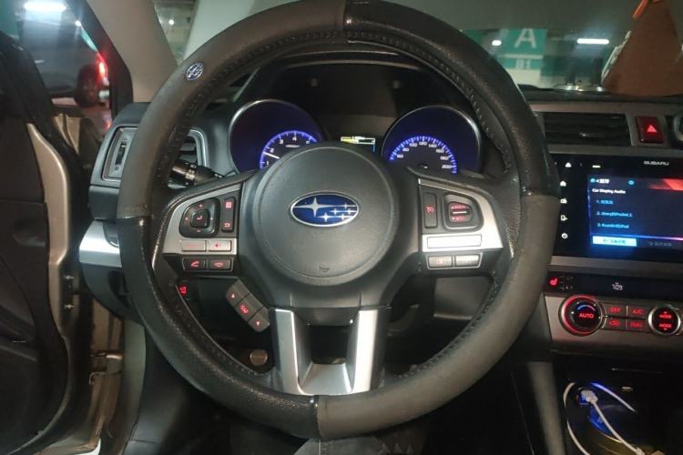 Used Subaru Outback 2015 2.5i Luxury Navigation Edition Steering Wheel