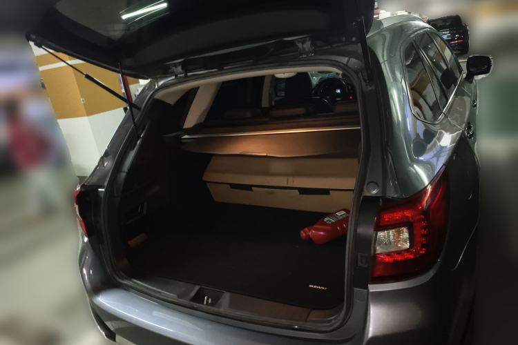 Used Subaru Outback 2015 2.5i Sport Navigation Edition Trunk