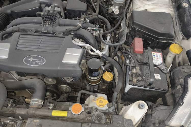 Used Subaru Outback 2015 2.5i Sport Navigation Edition Engine Bay Left
