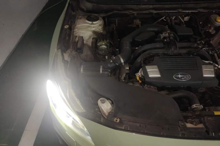 Used Subaru Outback 2015 2.5i Sport Navigation Edition Engine Bay Right