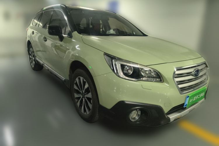 Used Subaru Outback 2015 2.5i Sport Navigation Edition Front Right 45 Deg