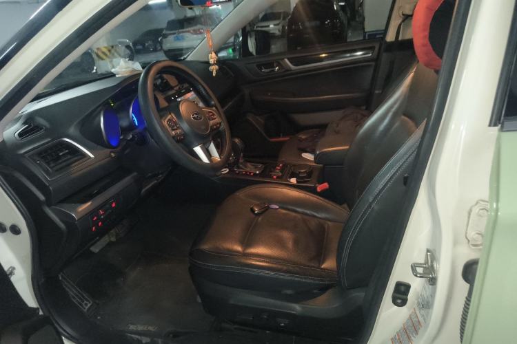 Used Subaru Outback 2015 2.5i Sport Navigation Edition Left Front Seat