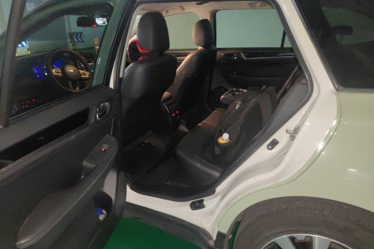 Used Subaru Outback 2015 2.5i Sport Navigation Edition Left Rear Seat