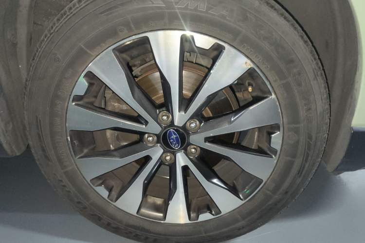 Used Subaru Outback 2015 2.5i Sport Navigation Edition Right Front Wheel Hub
