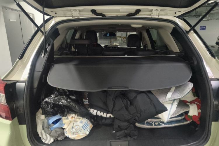 Used Subaru Outback 2015 2.5i Sport Navigation Edition Trunk