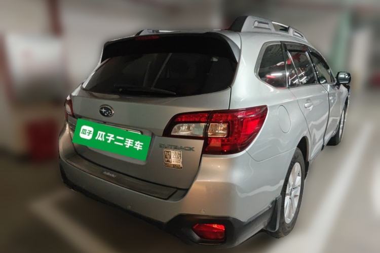 Used Subaru Outback 2015 2.5i Luxury Navigation Edition Rear Right 45 Deg