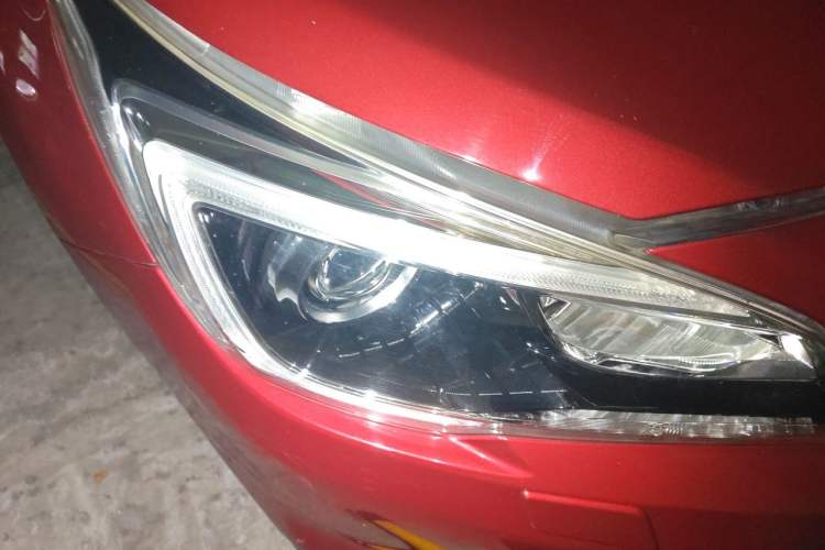 Used Subaru Outback 2015 2.5i Sport Navigation Edition Right Front Headlight