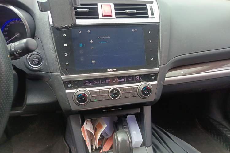 Used Subaru Outback 2015 2.5i Luxury Navigation Edition Audio And AC Panel