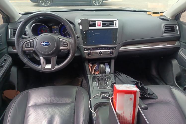 Used Subaru Outback 2015 2.5i Luxury Navigation Edition Center Console