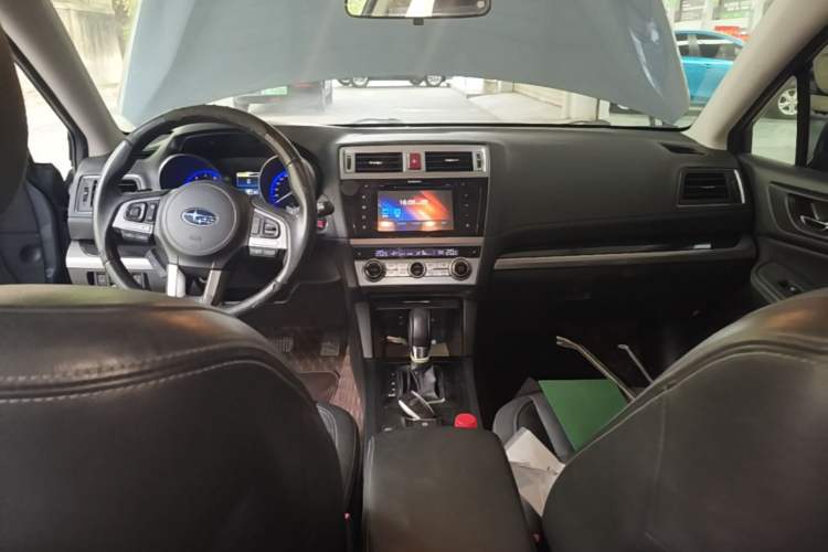 Used Subaru Outback 2015 2.5i Sport Navigation Edition Center Console