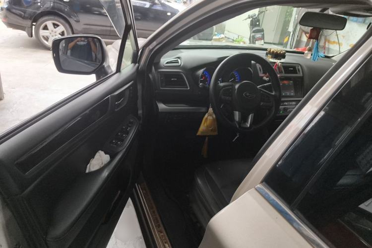 Used Subaru Outback 2015 2.5i Sport Navigation Edition Driver Seat