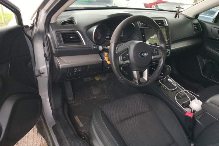 Used Subaru Outback 2015 2.5i Classic Edition Driver Seat