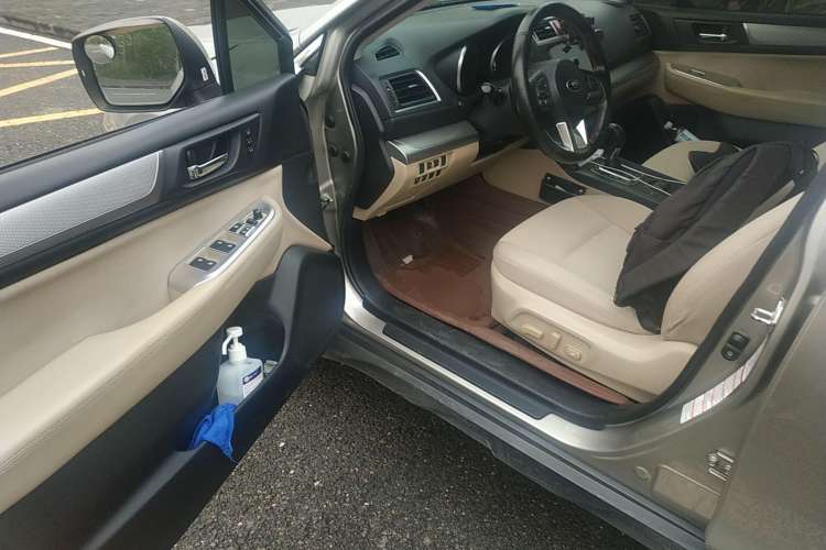 Used Subaru Outback 2015 2.5i Classic Edition Driver Seat