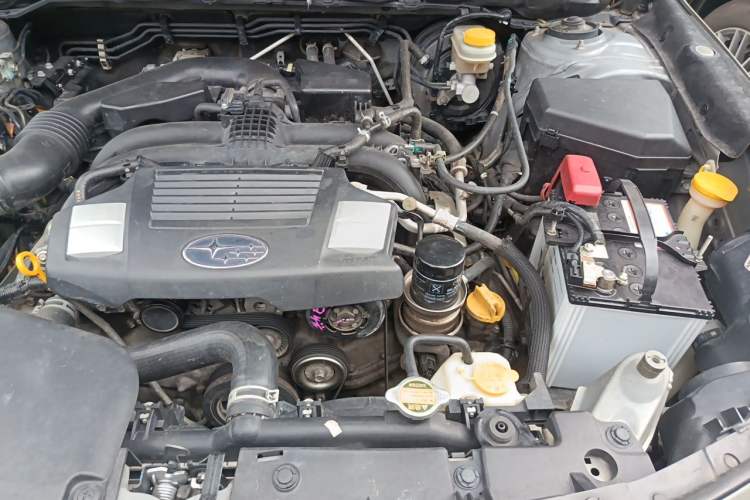Used Subaru Outback 2015 2.5i Luxury Navigation Edition Engine Bay Left
