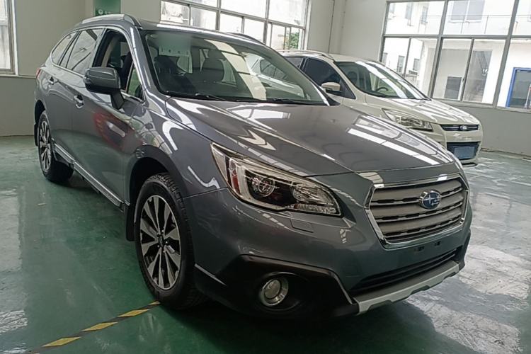 Used Subaru Outback 2015 2.5i Sport Navigation Edition Front Right 45 Deg