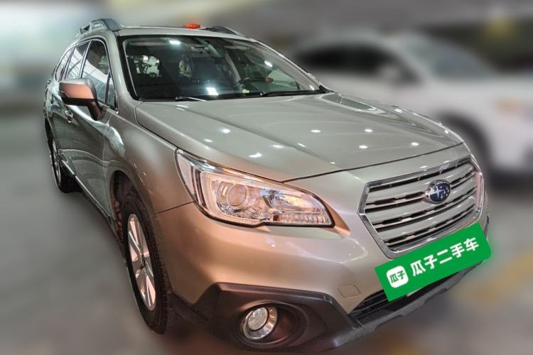 Used Subaru Outback 2015 2.5i Classic Edition Front Right 45 Deg