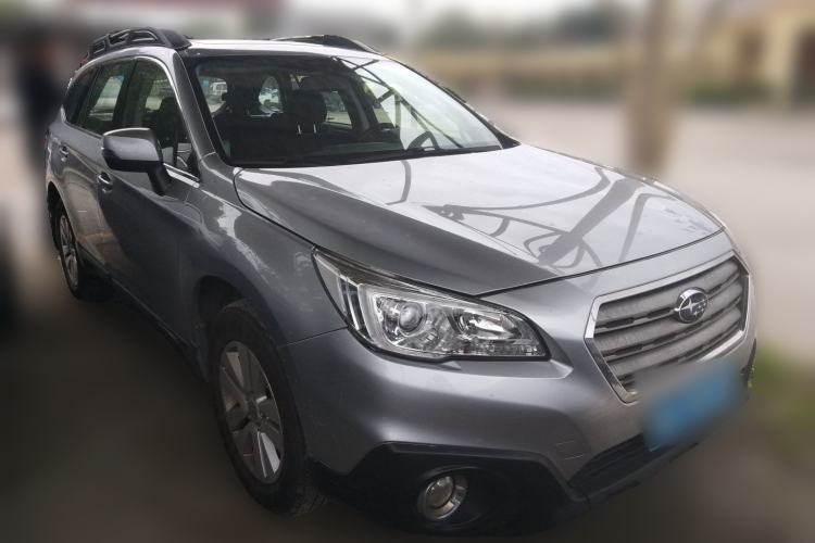 Used Subaru Outback 2015 2.5i Classic Edition Front Right 45 Deg