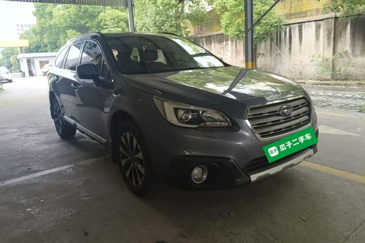 Used Subaru Outback 2015 2.5i Sport Navigation Edition Front Right 45 Deg