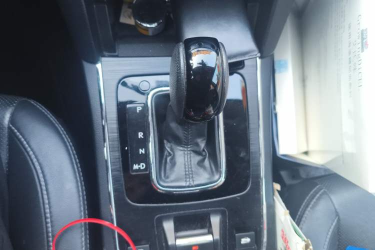 Used Subaru Outback 2015 2.5i Luxury Navigation Edition Gear Lever