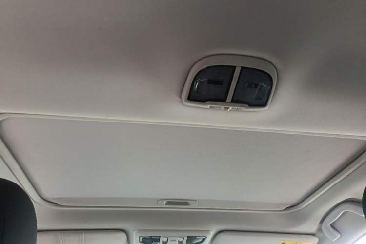 Used Subaru Outback 2015 2.5i Luxury Navigation Edition Headliner