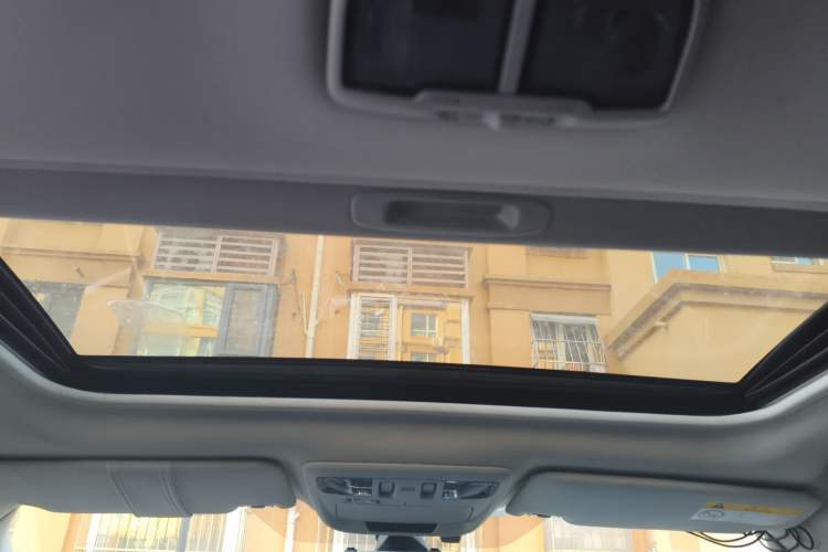 Used Subaru Outback 2015 2.5i Luxury Navigation Edition Headliner