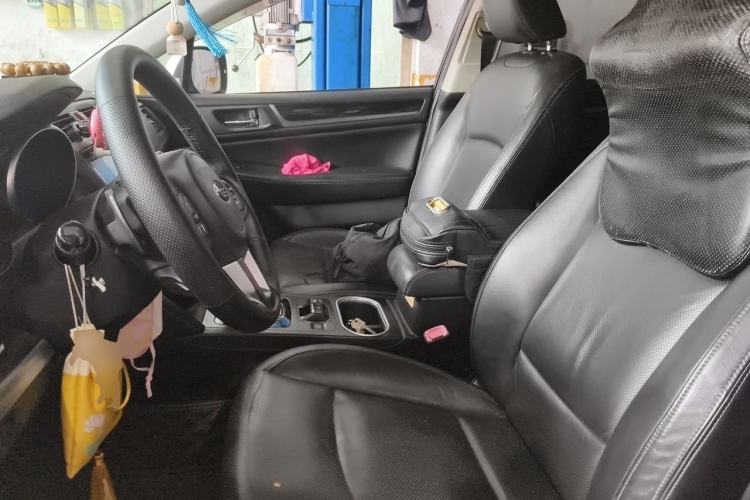 Used Subaru Outback 2015 2.5i Sport Navigation Edition Left Front Seat