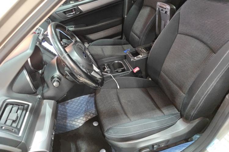 Used Subaru Outback 2015 2.5i Classic Edition Left Front Seat