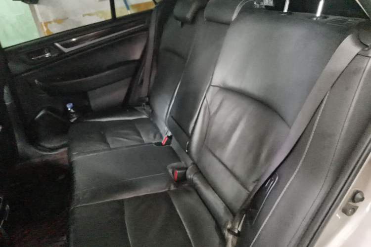 Used Subaru Outback 2015 2.5i Sport Navigation Edition Left Rear Seat