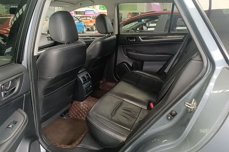 Used Subaru Outback 2015 2.5i Sport Navigation Edition Left Rear Seat