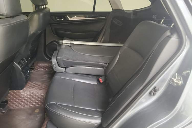 Used Subaru Outback 2015 2.5i Sport Navigation Edition Left Rear Seat