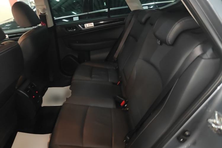 Used Subaru Outback 2015 2.0DIT Prestige Edition Left Rear Seat