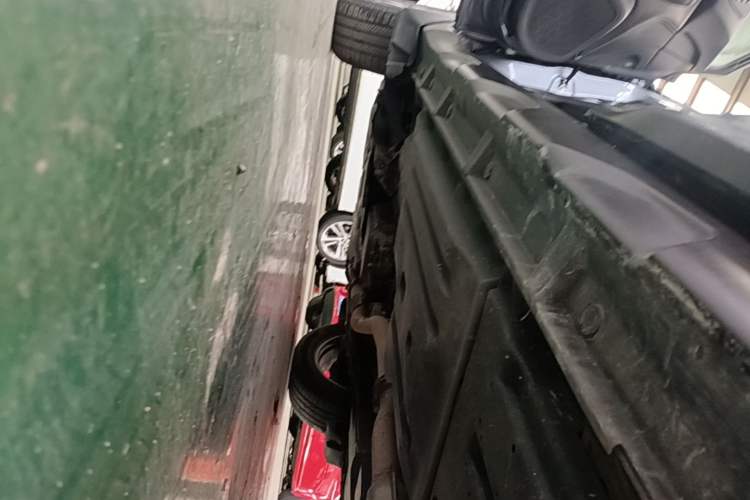 Used Subaru Outback 2015 2.5i Sport Navigation Edition Left Side Sill