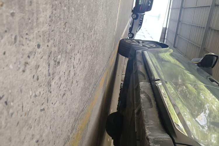 Used Subaru Outback 2015 2.5i Sport Navigation Edition Left Side Sill