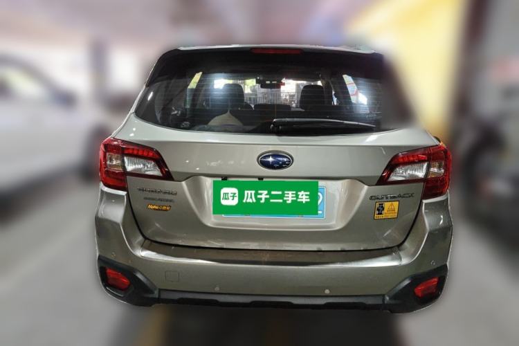 Used Subaru Outback 2015 2.5i Classic Edition Rear