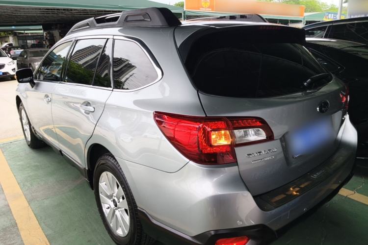 Used Subaru Outback 2015 2.5i Luxury Navigation Edition Rear Left 45 Deg