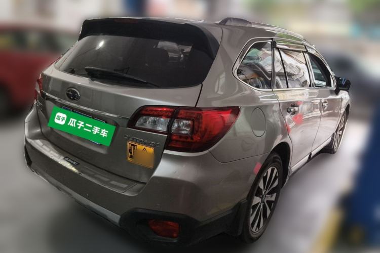 Used Subaru Outback 2015 2.5i Sport Navigation Edition Rear Right 45 Deg