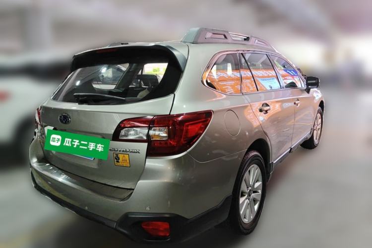Used Subaru Outback 2015 2.5i Classic Edition Rear Right 45 Deg