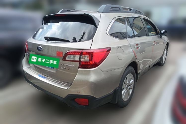 Used Subaru Outback 2015 2.5i Luxury Navigation Edition Rear Right 45 Deg
