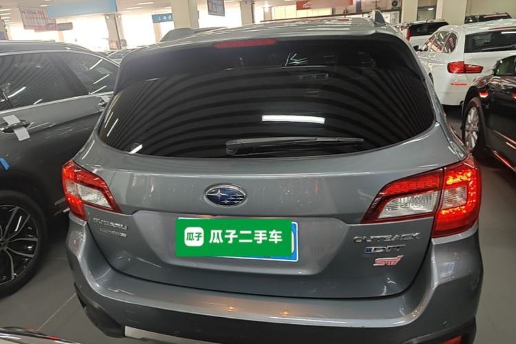 Used Subaru Outback 2015 2.0DIT Prestige Edition Rear