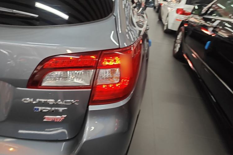 Used Subaru Outback 2015 2.0DIT Prestige Edition Right Rear Taillight