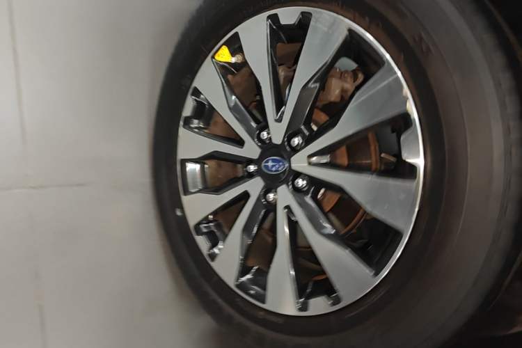 Used Subaru Outback 2015 2.0DIT Prestige Edition Right Rear Wheel Hub