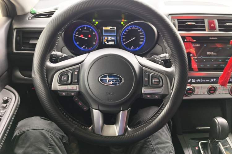 Used Subaru Outback 2015 2.5i Luxury Navigation Edition Steering Wheel