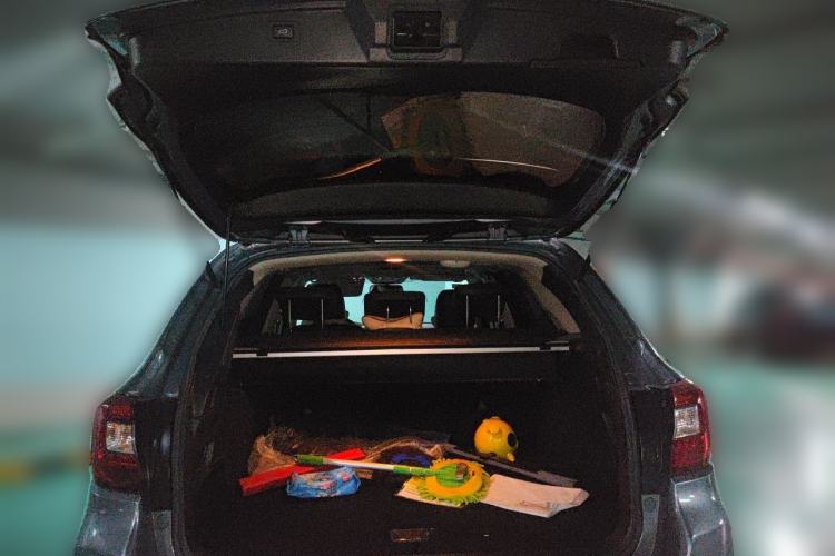 Used Subaru Outback 2015 2.5i Luxury Navigation Edition Trunk
